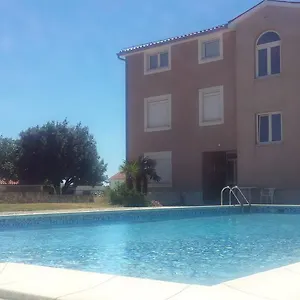 Apartment Leonardo, Medulin